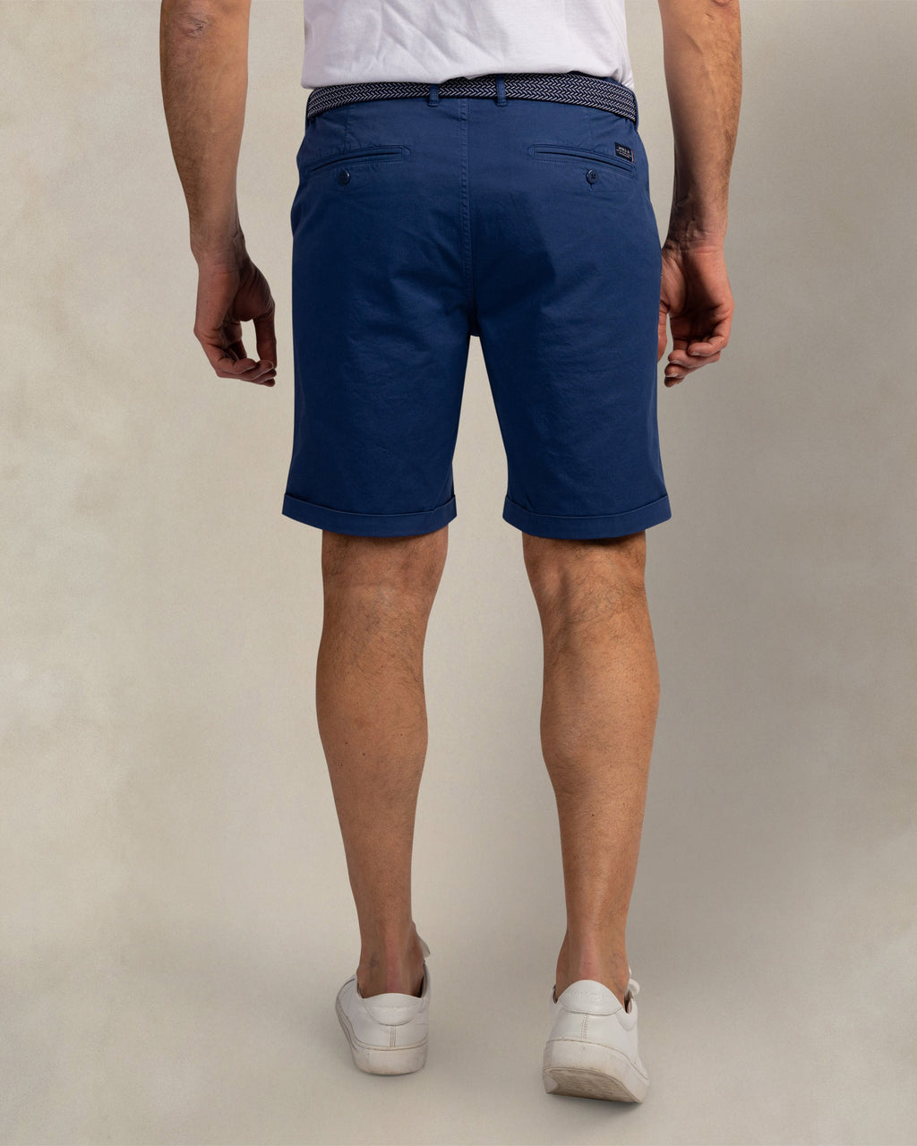 NZA 26CN620 Spring Blue chino shorts - on model