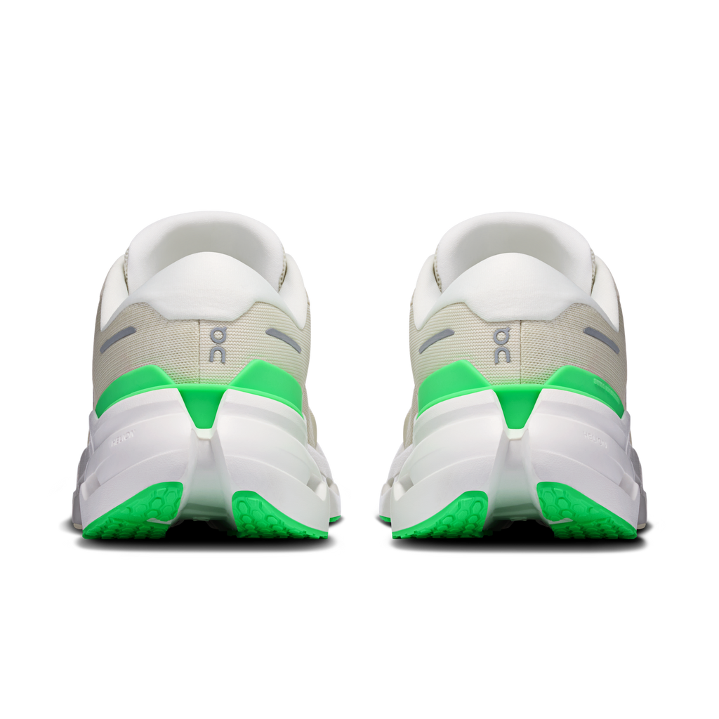 On Cloudrunner 3 Ghost/Verdite heel