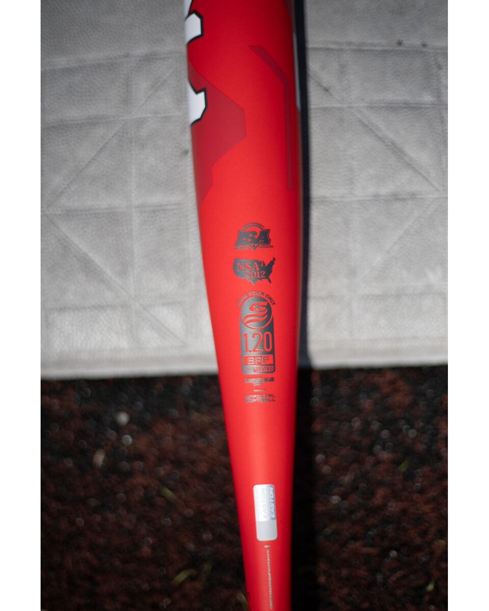 Easton 2025 Alpha USSSA One-Piece Balanced Slowpitch Bat