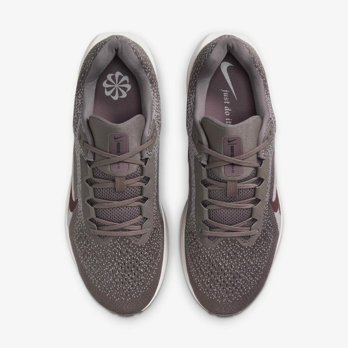 Nike Men's Winflo 11 Running Shoes
