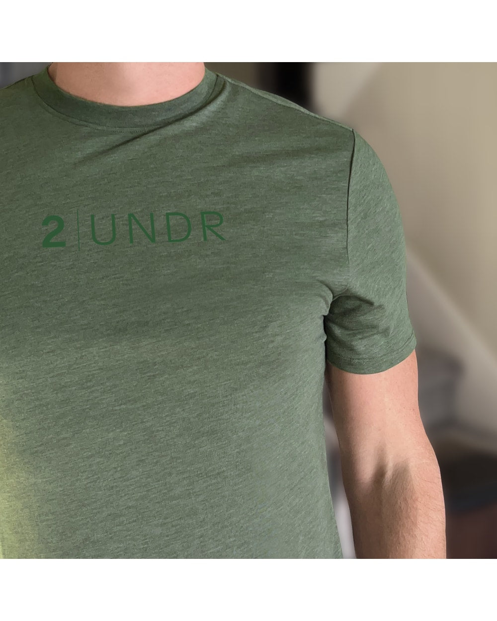 2UNDR All Day Crew Tee - Green chest logo detail