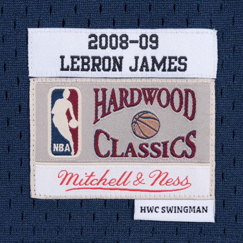 Mitchell & Ness Cleveland Cavaliers LeBron James 2008 Hardwood Classics Swingman Jersey