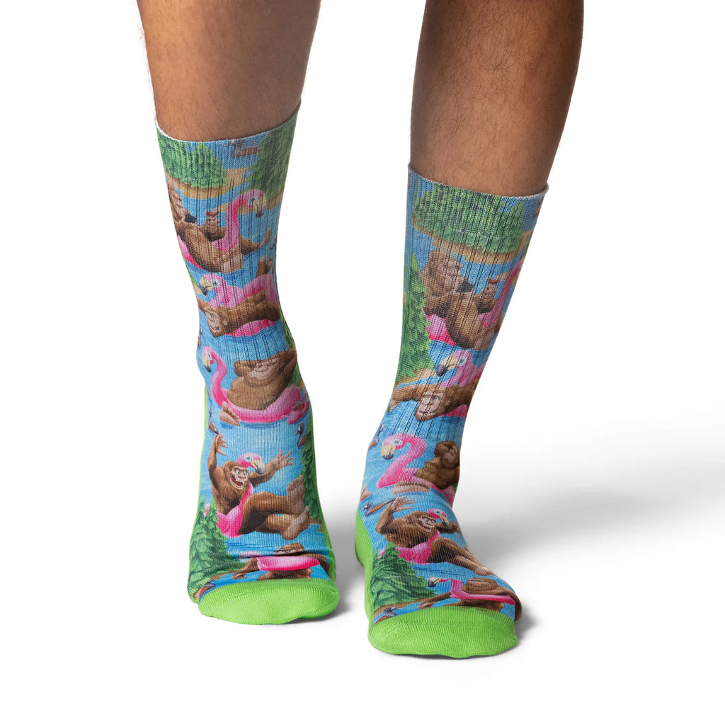 Good Luck Sock Men's Bigfoot Floating Down Lake Socks