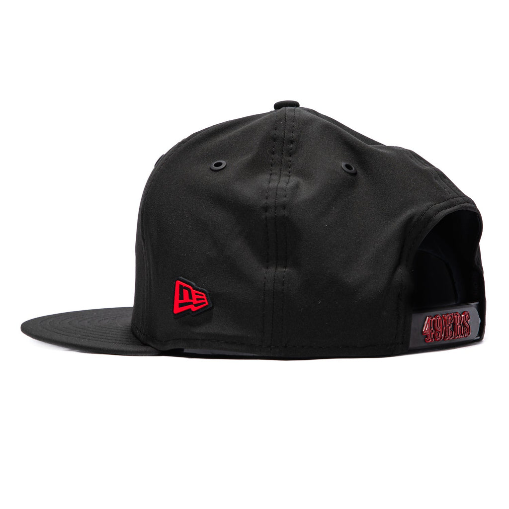 New Era San Francisco 49ers 2026 Sideline 9FIFTY Snapback Hat - side and rear