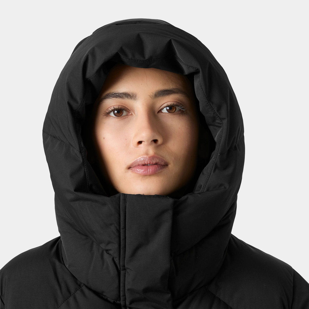 Helly Hansen Women's Aloura Puffy Parka, Black, hood detail