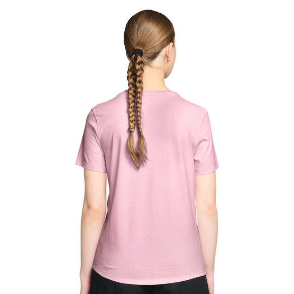 Nike Women's Sportswear Club Essentials T-Shirt