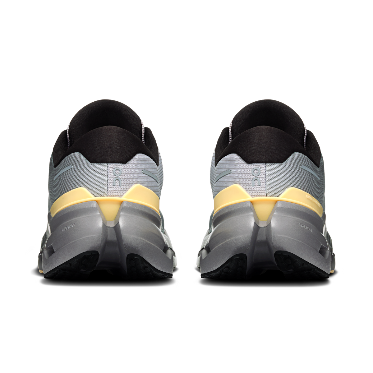 On Cloudrunner 3 Platinum/Squash heel