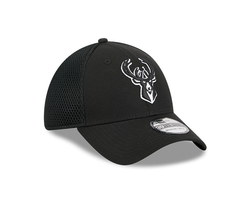 New Era Milwaukee Bucks Black Main Neo 39THIRTY Flex Hat