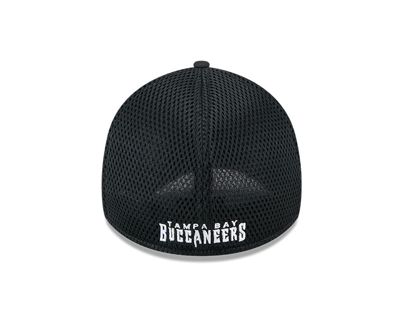 New Era Tampa Bay Buccaneers Black Main Neo 39THIRTY Flex Hat