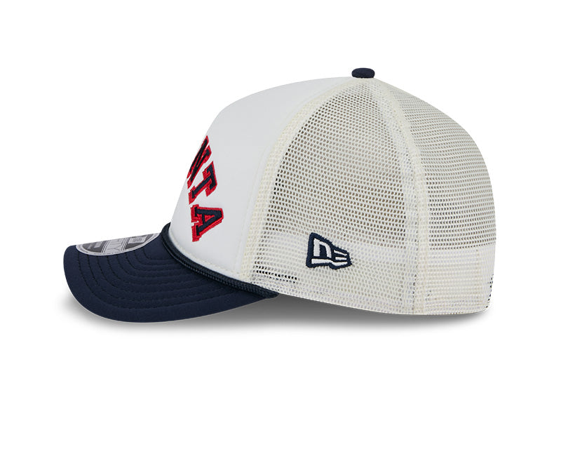 Atlanta Braves Chrome Arch 9FORTY M-Crown A-Frame Trucker Hat