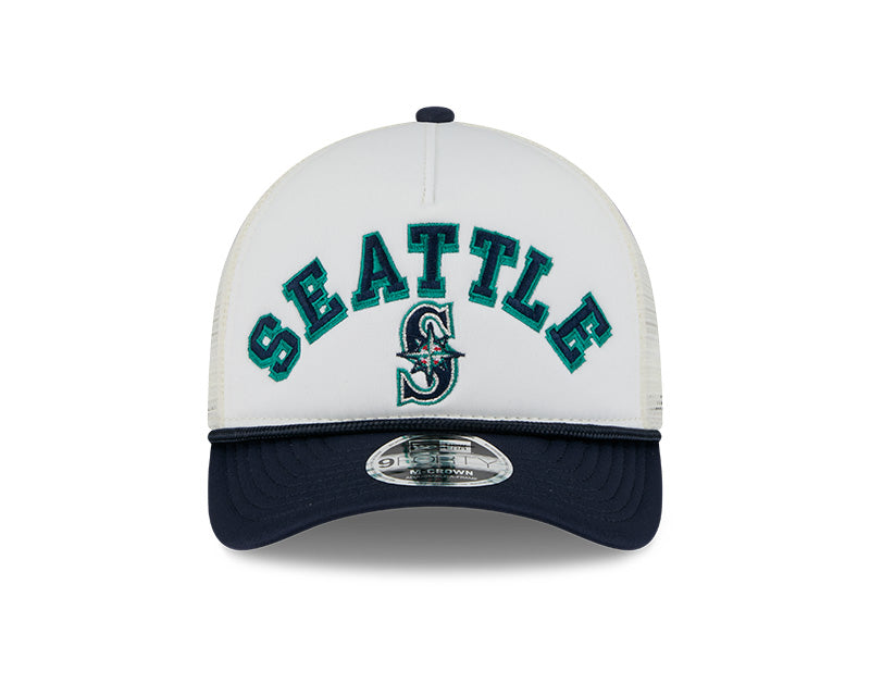 Seattle Mariners Chrome Arch 9FORTY M-Crown A-Frame Trucker Hat