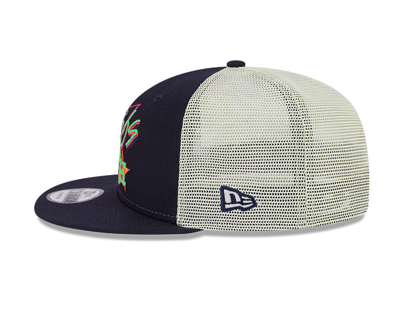 Houston Astros Glow-In-The-Dark 9FIFTY Trucker Hat