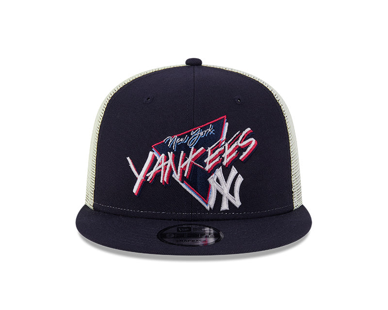 New York Yankees Glow-In-The-Dark 9FIFTY Trucker Hat