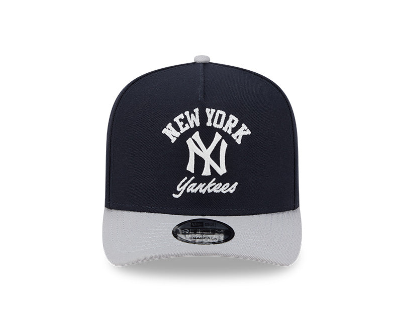 New Era New York Yankees Arched 9FIFTY A-Frame Snapback