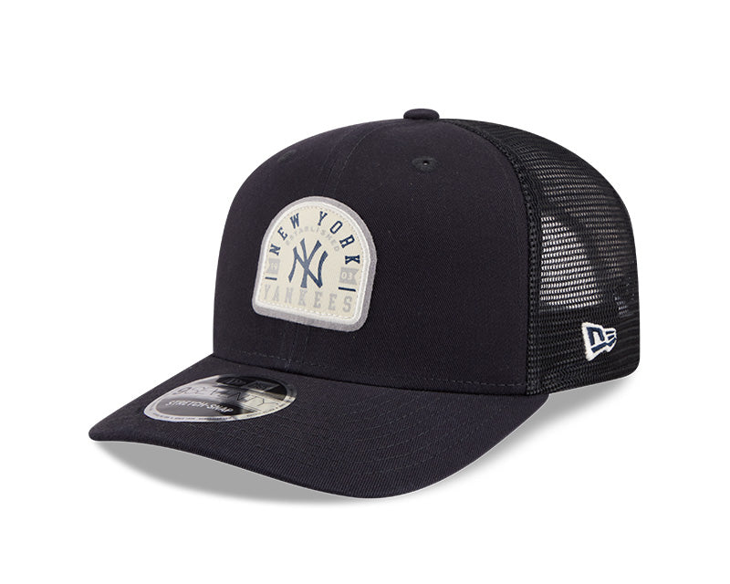 New Era New York Yankees Throwback Contest 9SEVENTY Adjustable Trucker Hat