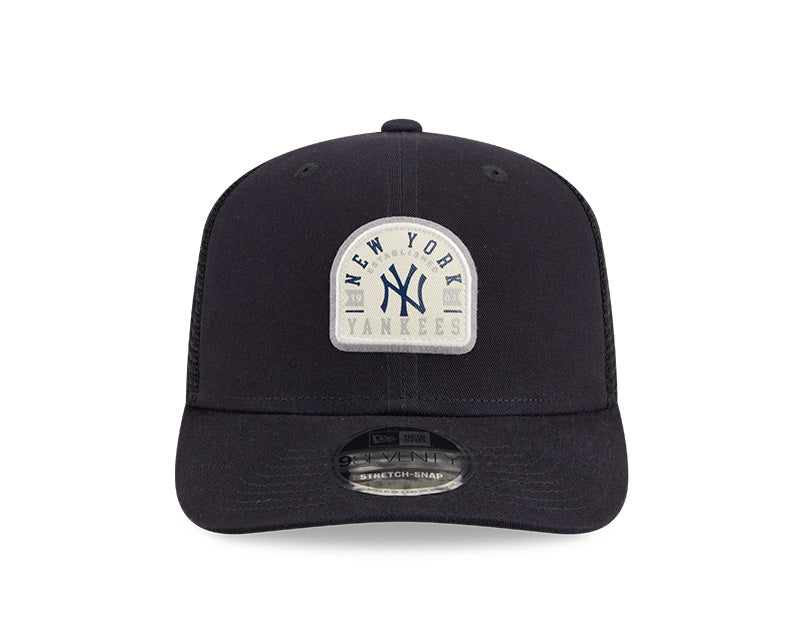 New Era New York Yankees Throwback Contest 9SEVENTY Adjustable Trucker Hat