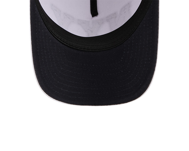 New Era Women's New York Yankees Optic White Felt Logo 9FORTY M-Crown A-Frame Trucker Hat
