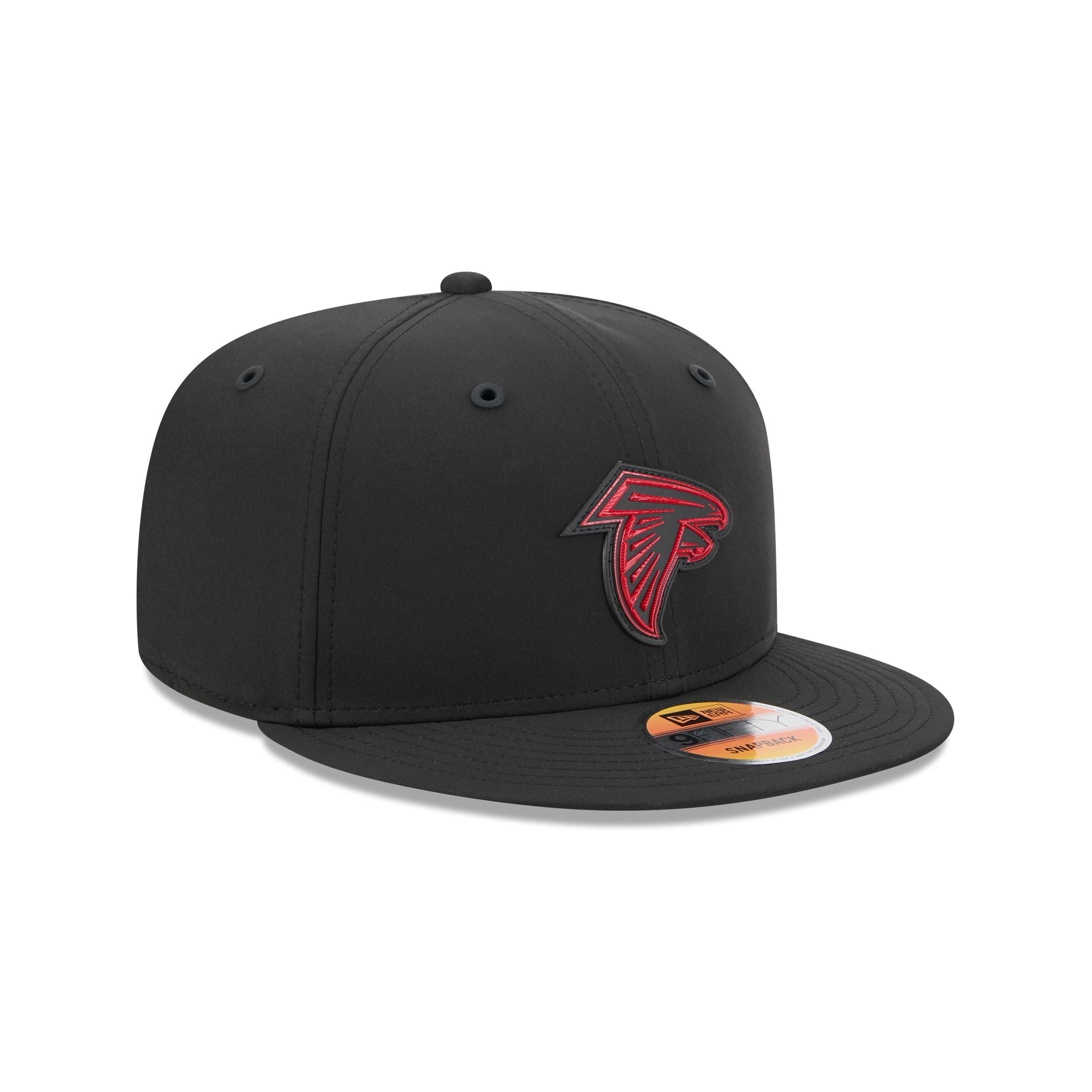 New Era Atlanta Falcons 2026 Sideline 9FIFTY Snapback Hat - three-quarter right