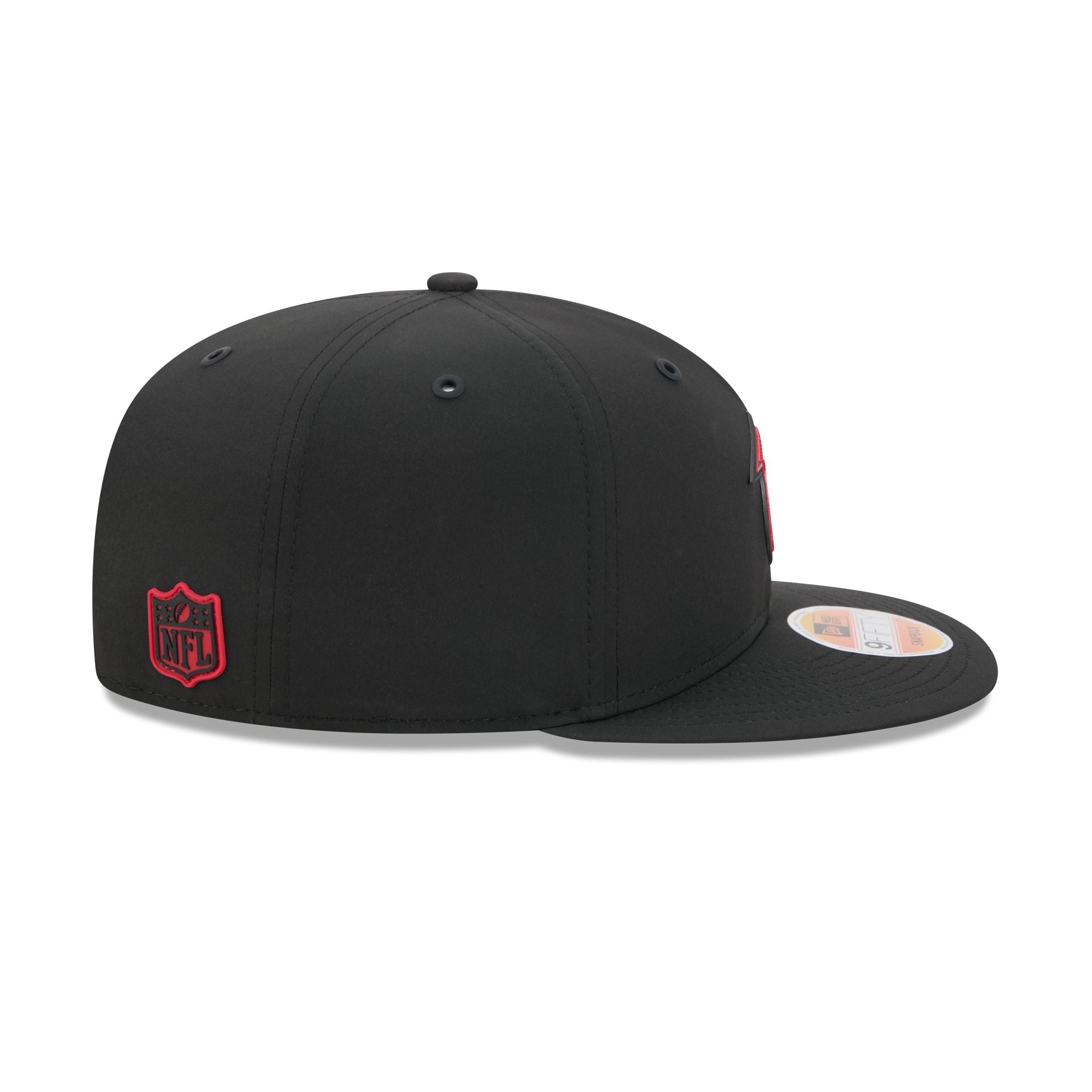 New Era Atlanta Falcons 2026 Sideline 9FIFTY Snapback Hat - right side