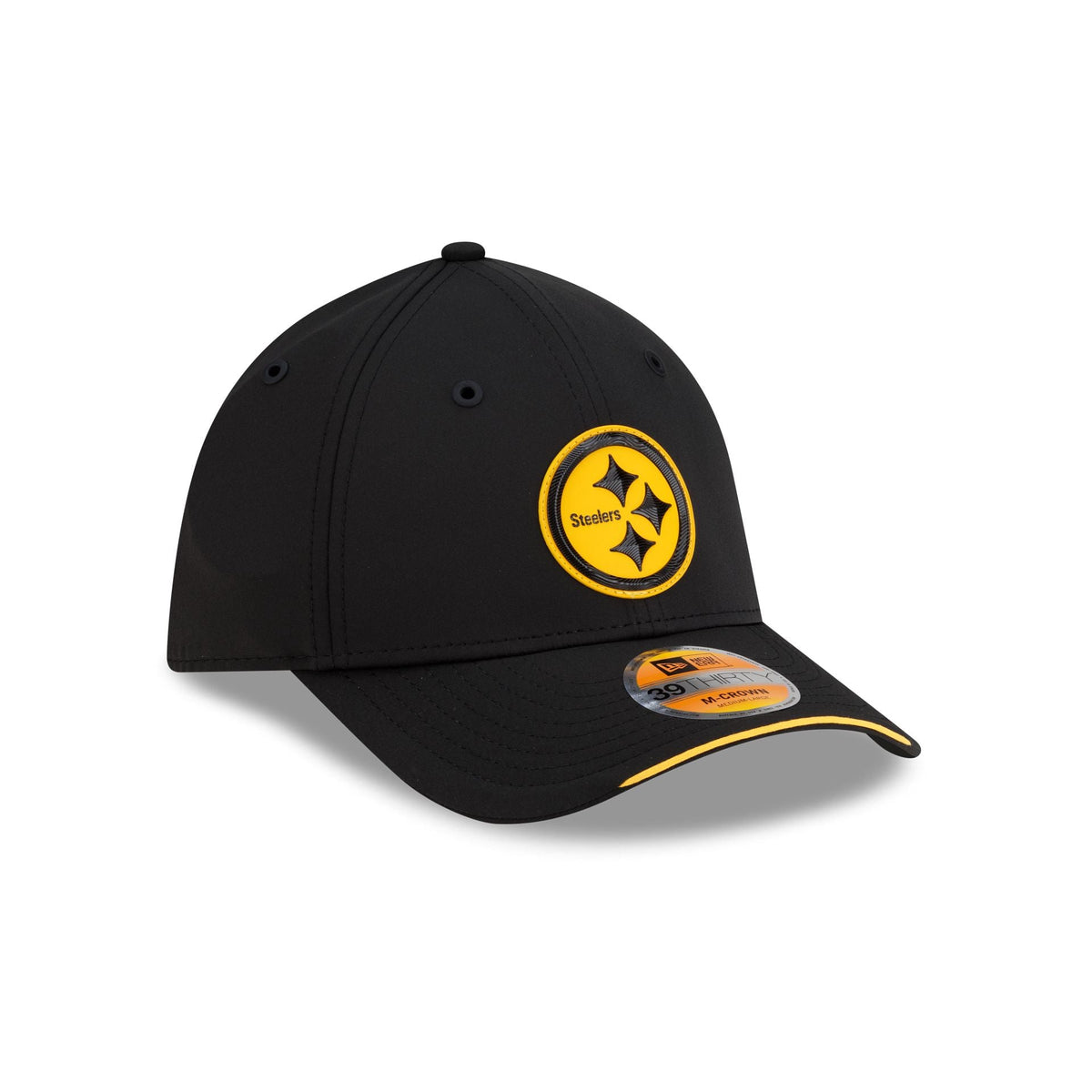New Era Pittsburgh Steelers 2026 Sideline 39THIRTY M-Crown stretch fit hat three-quarter right