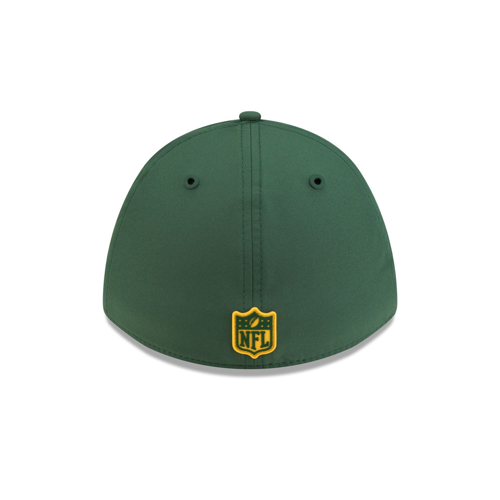 New Era Green Bay Packers 2026 Sideline 39THIRTY M-Crown stretch fit hat rear