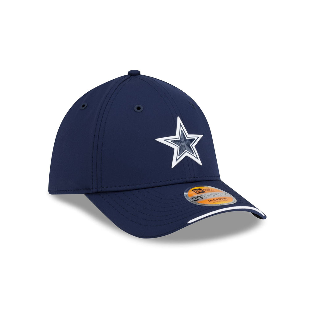 New Era Dallas Cowboys 2026 Sideline 39THIRTY M-Crown stretch fit hat three-quarter right