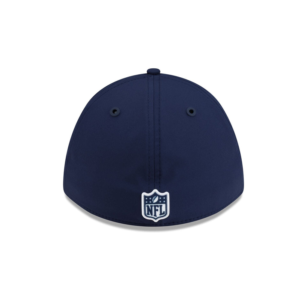 New Era Dallas Cowboys 2026 Sideline 39THIRTY M-Crown stretch fit hat rear