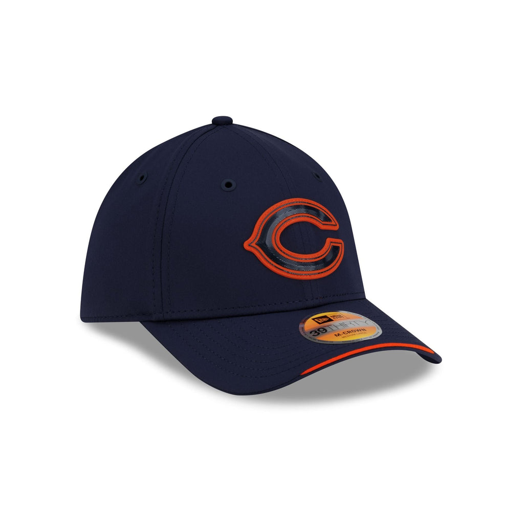 New Era Chicago Bears 2026 Sideline 39THIRTY M-Crown stretch fit hat three-quarter right