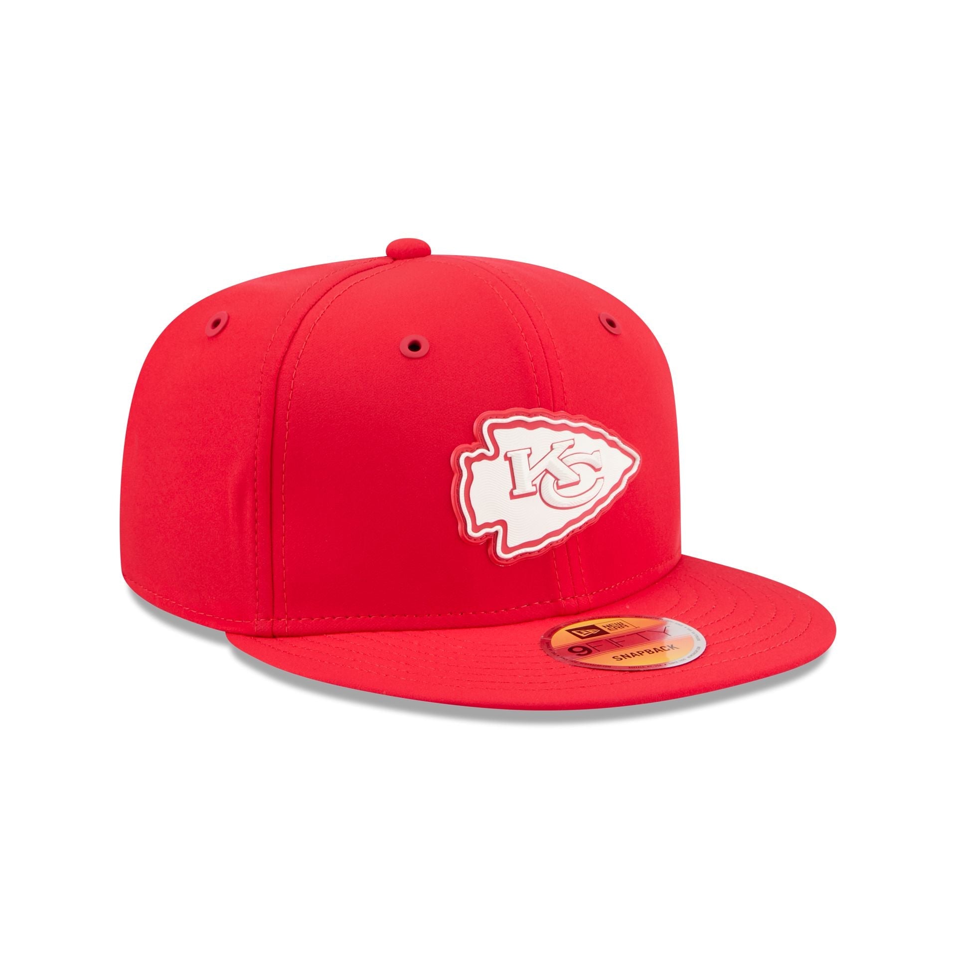 New Era Kansas City Chiefs 2026 Sideline 9FIFTY Snapback Hat - three-quarter right