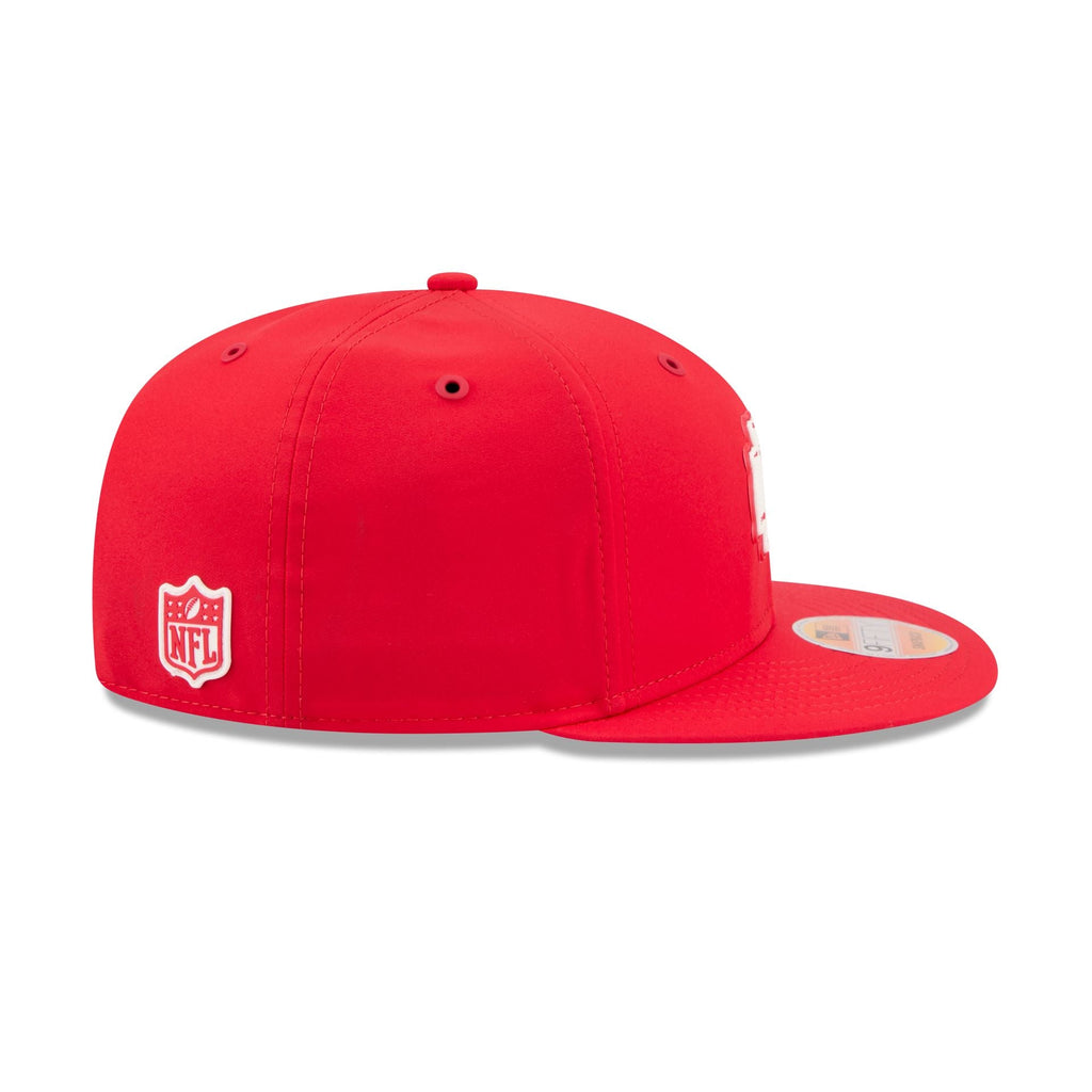 New Era Kansas City Chiefs 2026 Sideline 9FIFTY Snapback Hat - right side