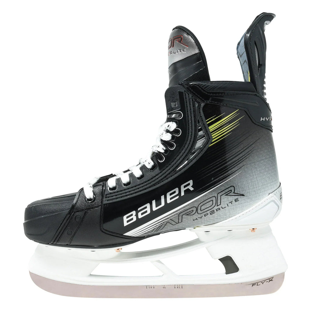 Senior Vapor Hyperlite 2 Hockey Skates with Fly-TI Runner