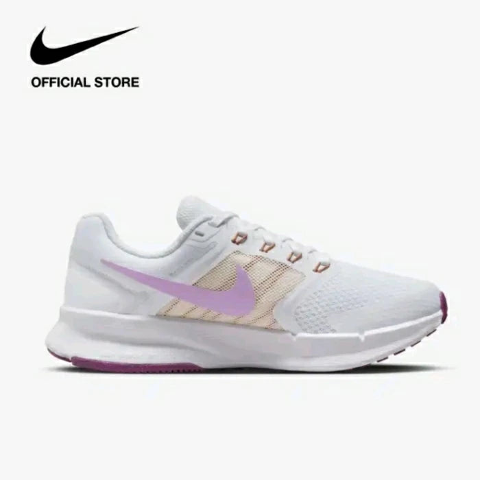 Womens nike swift sales