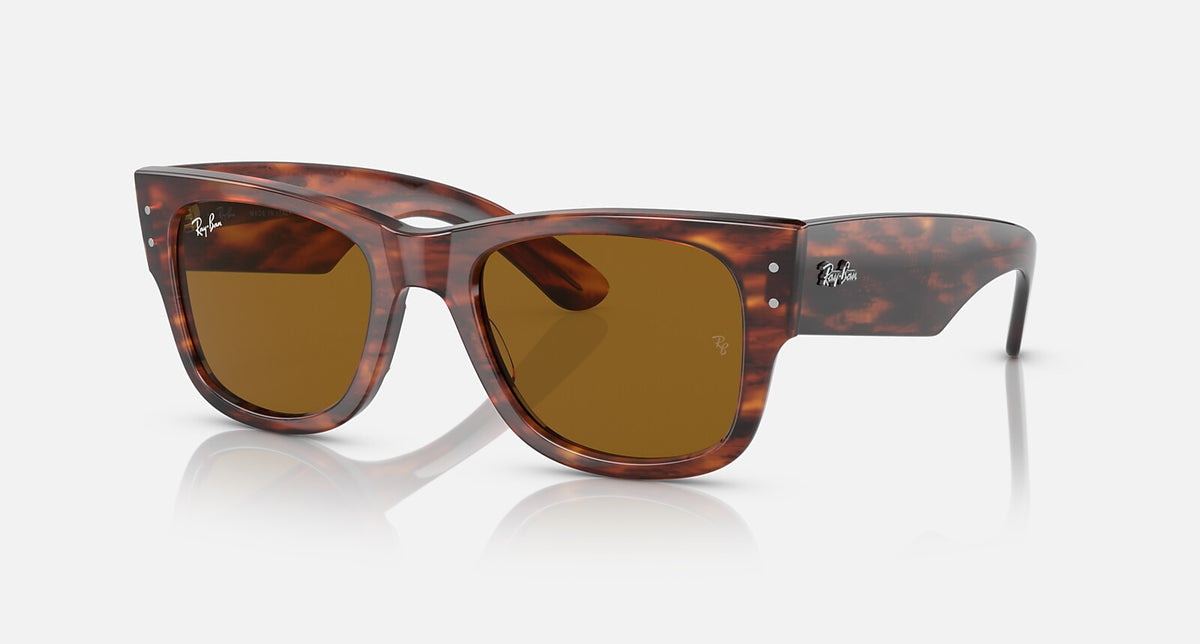 Ray-Ban Mega Wayfarer - Polished Striped Havana / Brown, three-quarter view