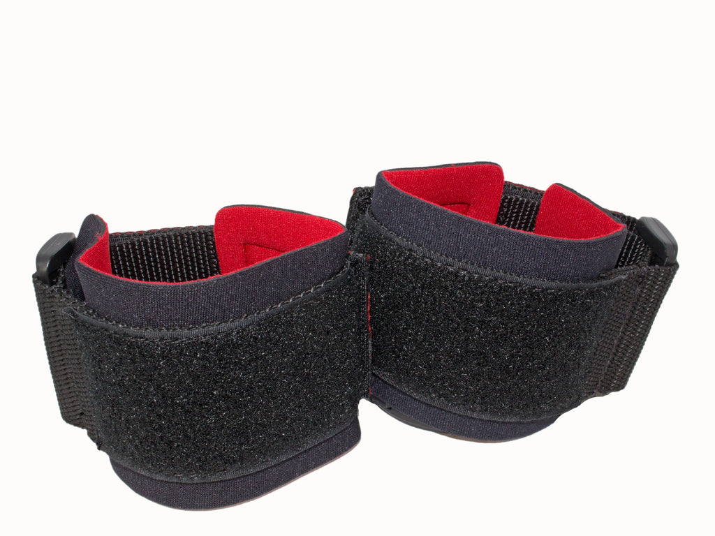 Grizzly Powerlift Wrist Wrap - worn view
