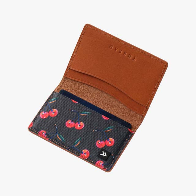 Threads Bifold Wallet Moxie