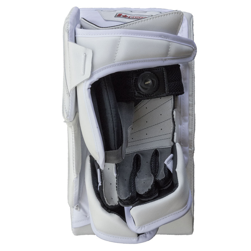 Brian's Iconik 2 Senior Goalie Blocker in white - palm side