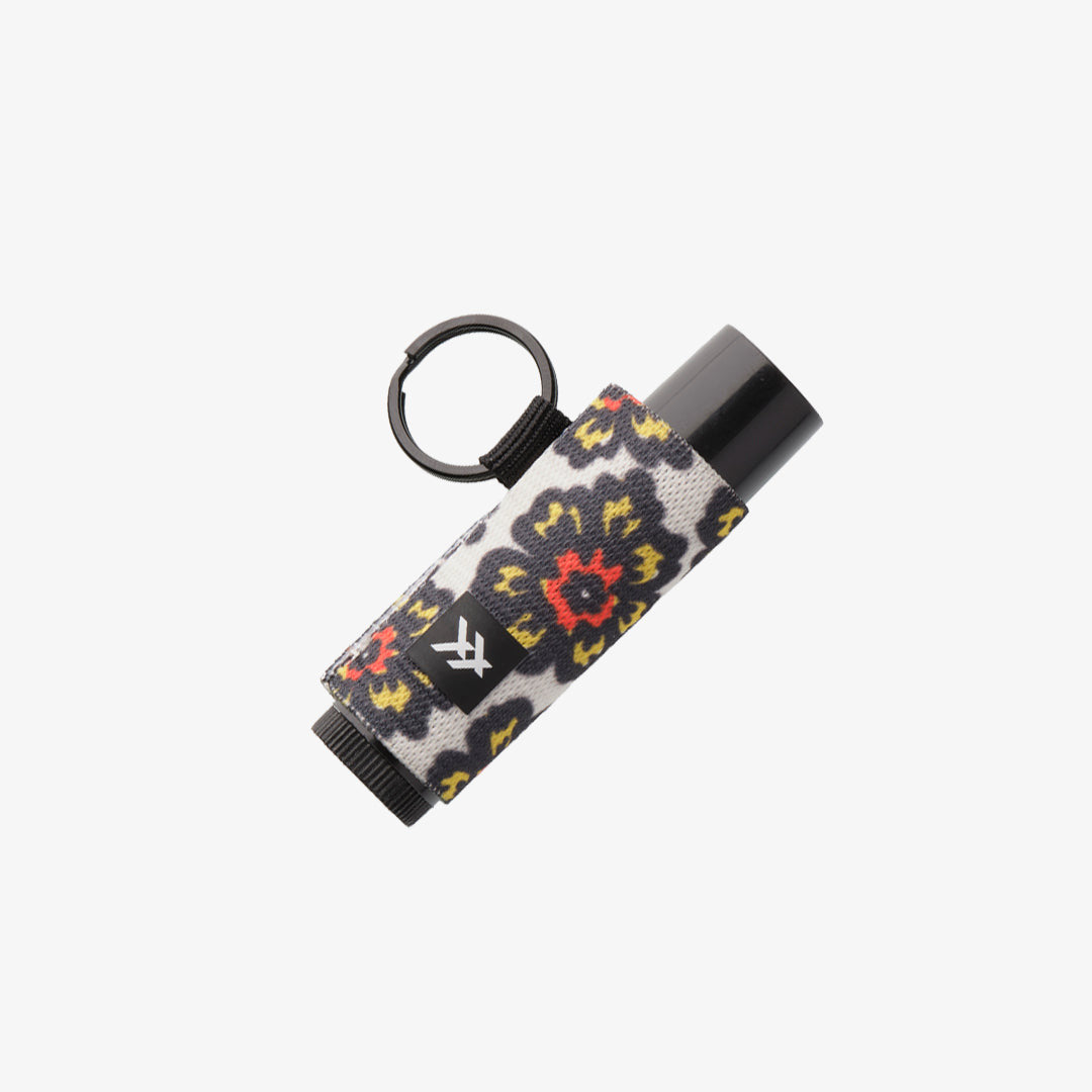 Threads Lip Balm Holder Gwen