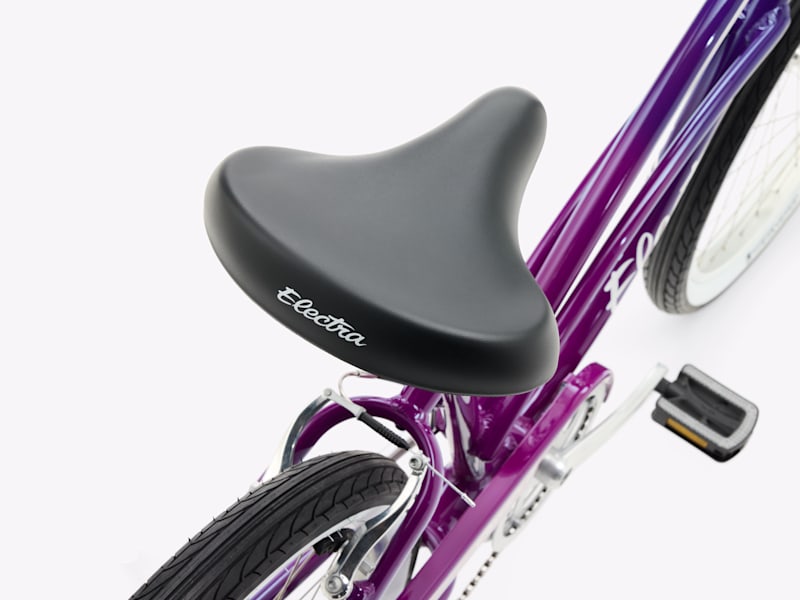 Electra Cruiser 7D Step-Thru Cruiser Bike - Berry Fade, detail 1