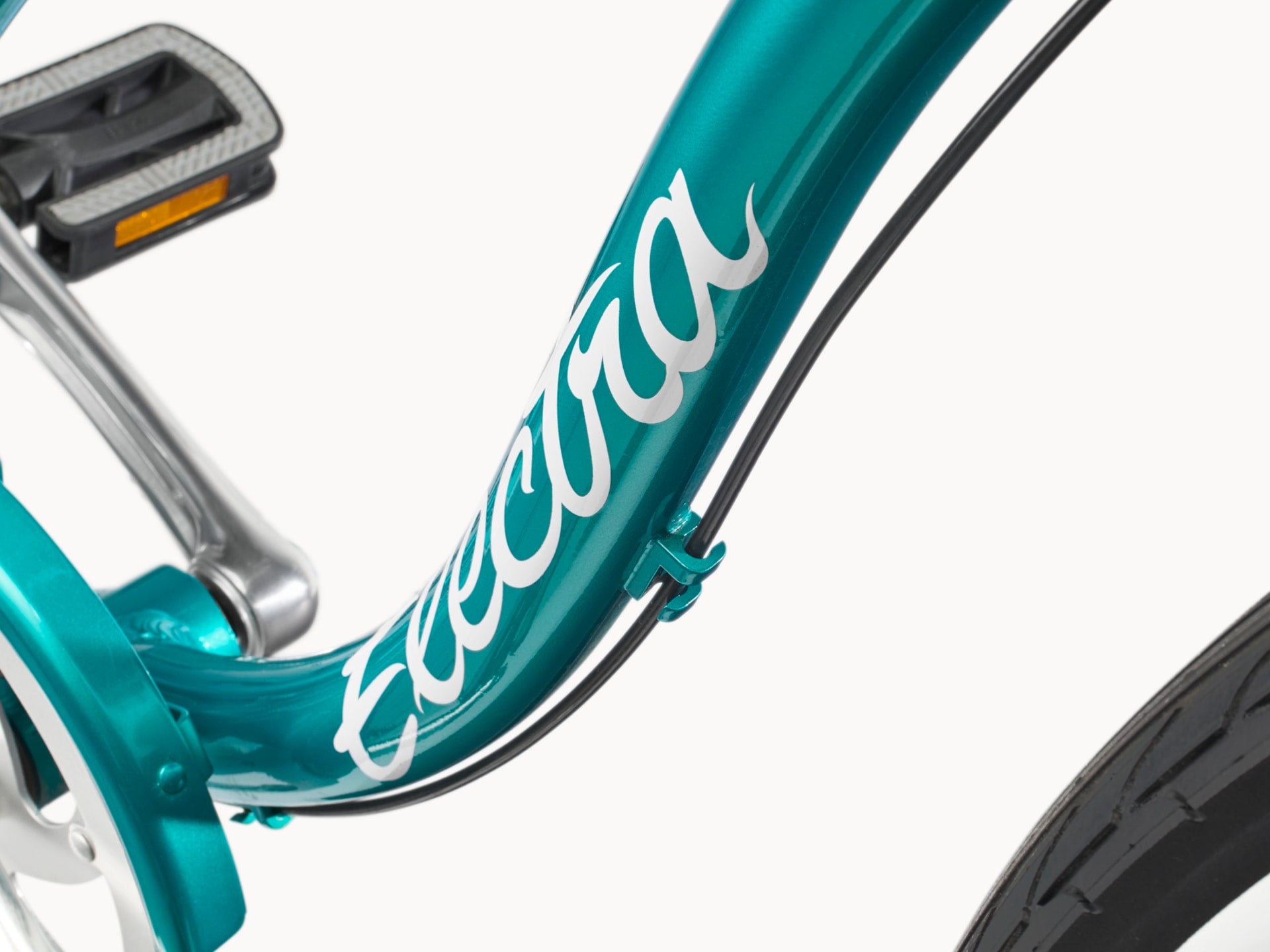 Electra Cruiser 7D Step-Thru Cruiser Bike