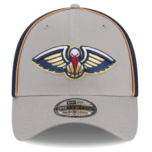 NFL 39THIRTY Piped Two-Tone Flex Hat