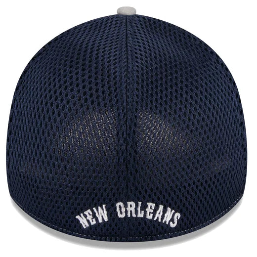 NFL 39THIRTY Piped Two-Tone Flex Hat
