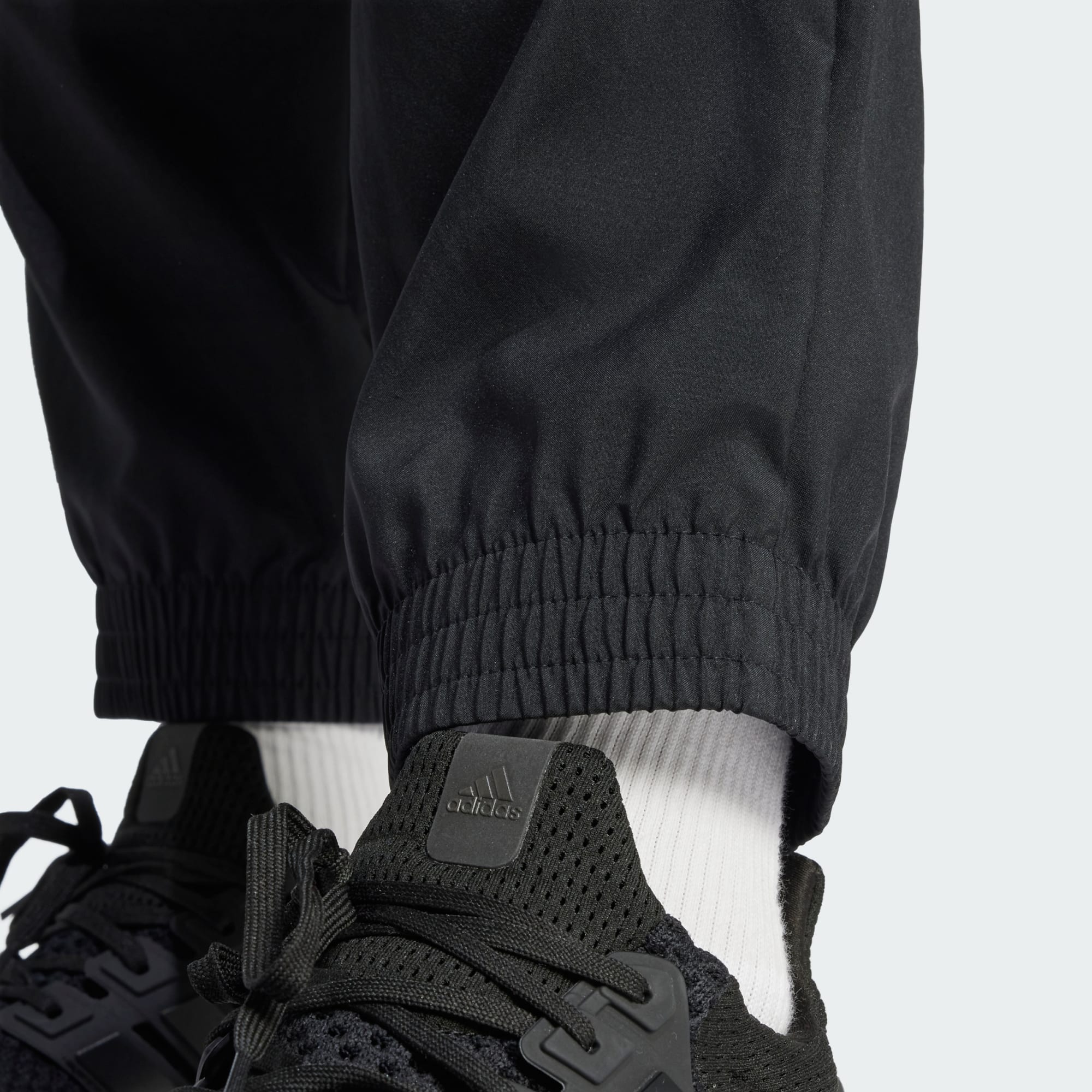 Adidas Men's Essentials Small Logo Cargo Pants