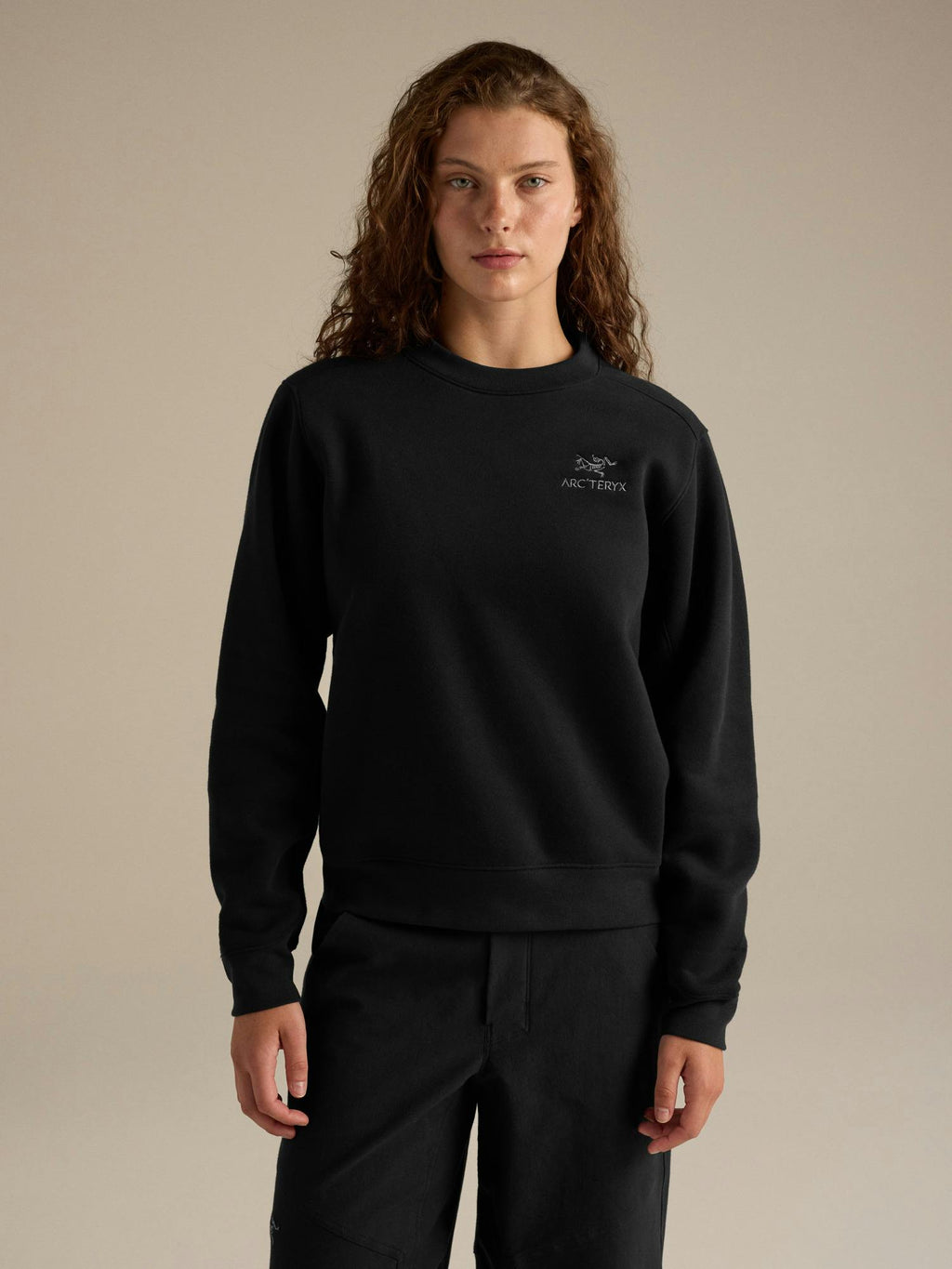 Arc'teryx Women's Emblem Fleece Crew - Black - front