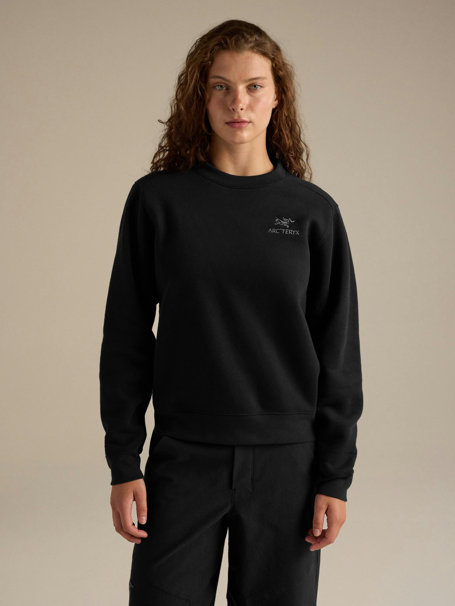 Arc'teryx Women's Emblem Fleece Crew - Black - front