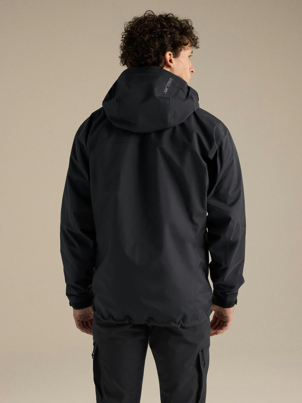 Arc'teryx Men's Beta AR Jacket - Black - back