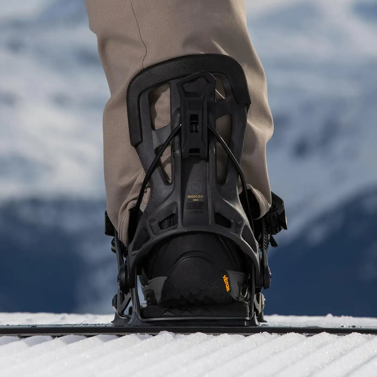Nidecker Flow NX2 Carbon Snowboard Binding - Black, on snowboard