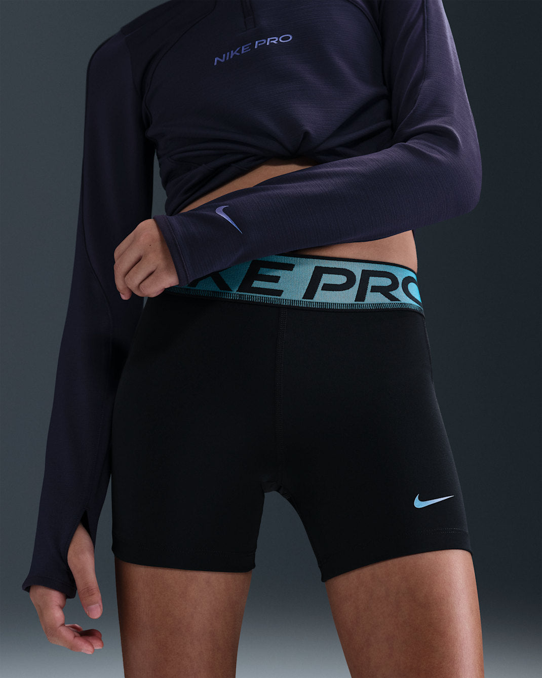 Nike Older Kids' (Girls') Pro Dri-FIT 7.5cm (approx.) Shorts with Shine Accents