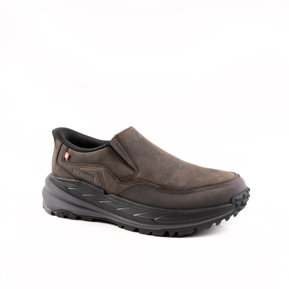 NexGrip Men's Ice Walker Winter Boot - Brown, front three-quarter view