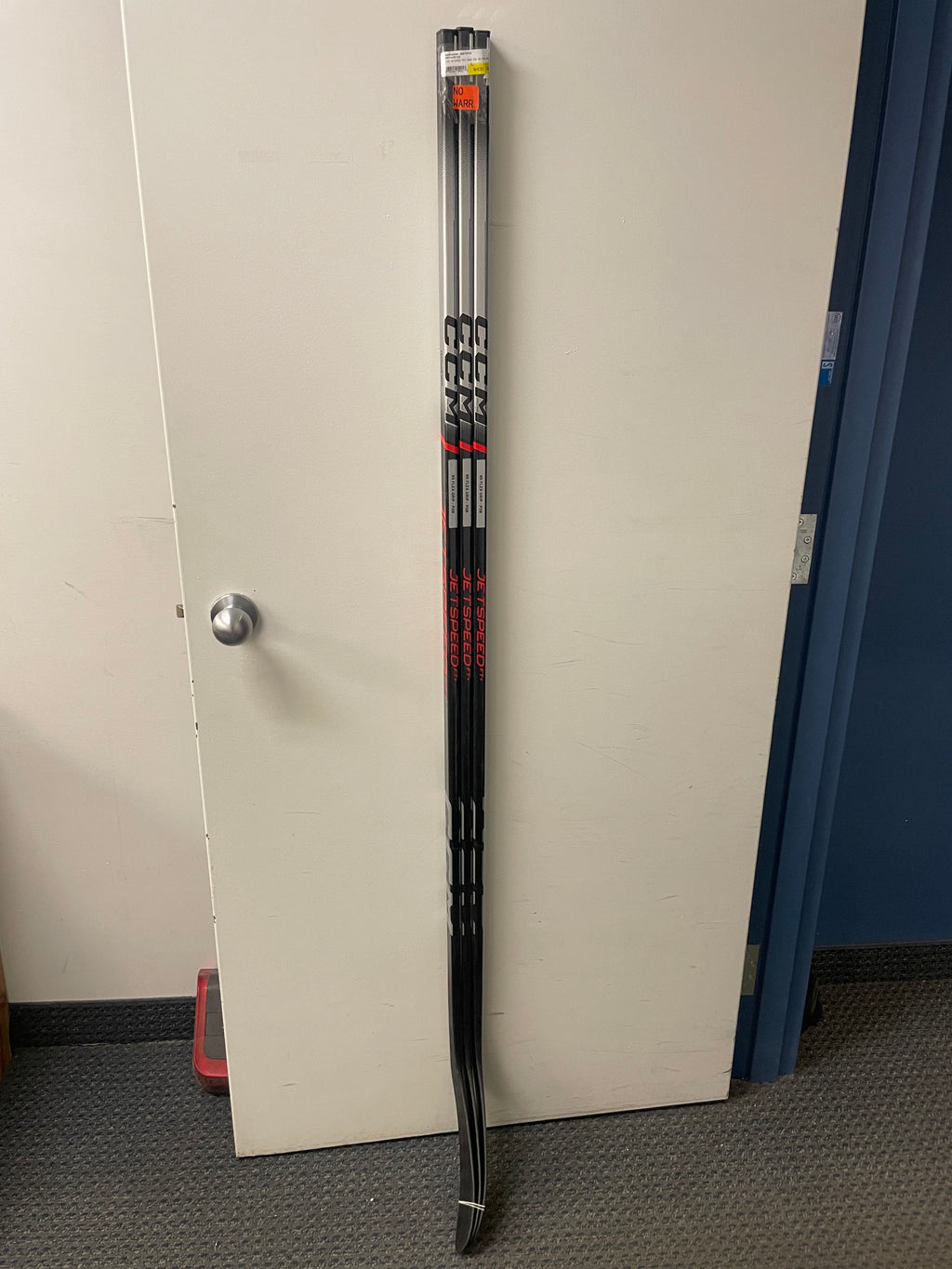 Intermediate Jetspeed FT+ Team Hockey Stick - 3 Pack