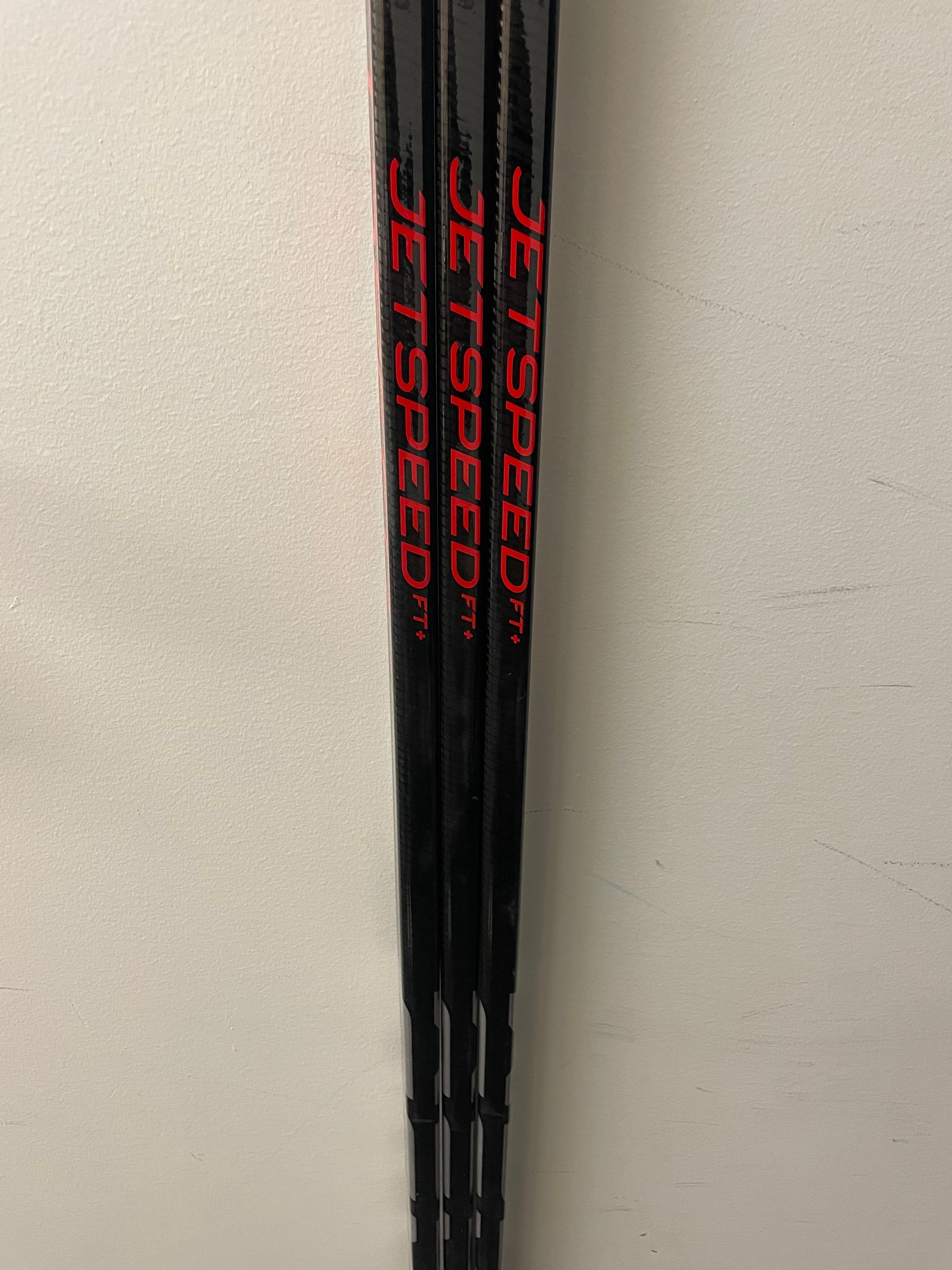 Intermediate Jetspeed FT+ Team Hockey Stick - 3 Pack